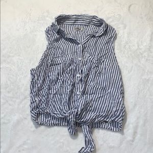 Garage short sleeve buttoned tie up shirt